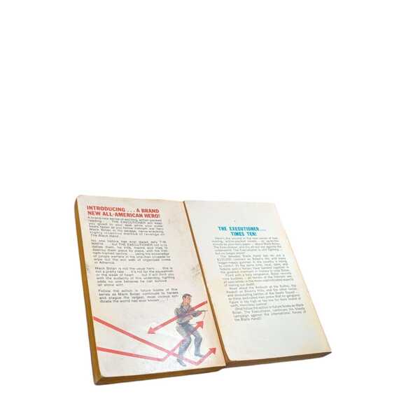 The Executioner 1 & 2 By Don Pendleton 1969-1971 Death Squad War Against Mafia - Picture 2 of 6